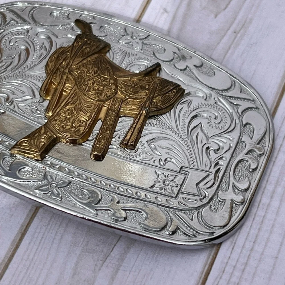 Silver tone Western Belt Buckle Horse Saddle Western Cowgirl